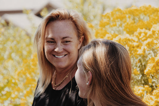 Best Makeup Practices for Menopausal Acne-Prone Skin